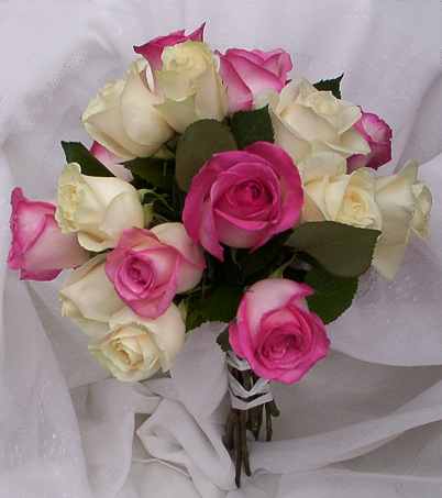 pink%20and%20white%20rose%20bouquet%20new.jpg