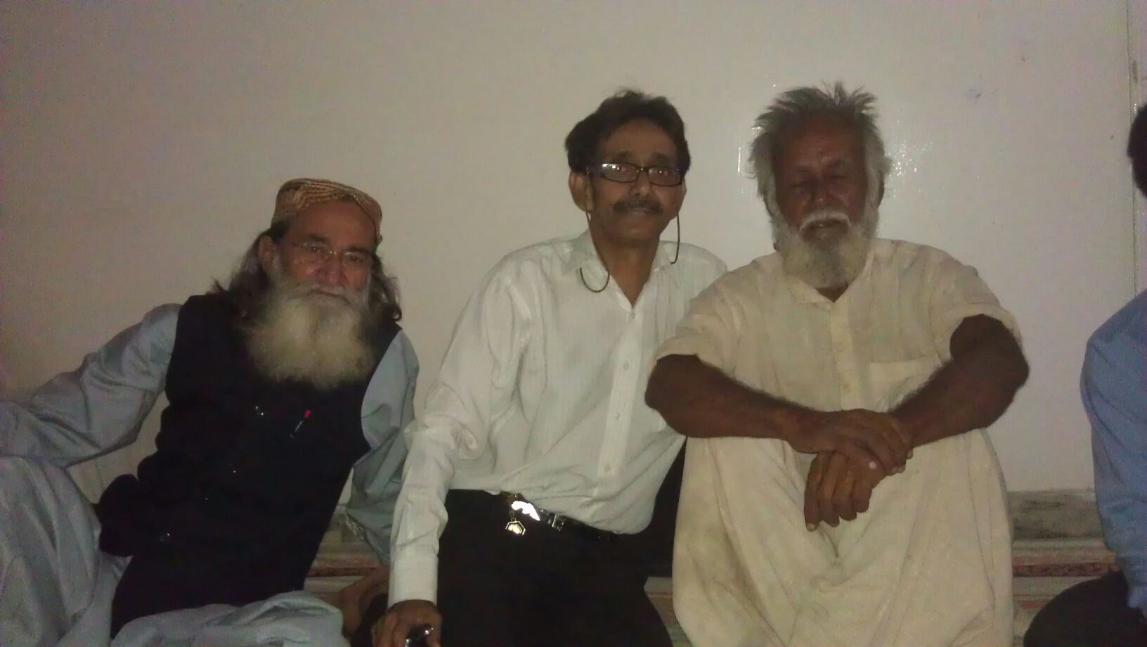 Prof.Dr.Shokatullah Khan Johar,Sajjad Hashmi,Syed Anwer Jawaid Hashmi and miim miim mughal at Khalid Irfani's Karachi residence on 30th July,2013 iftar/nashist